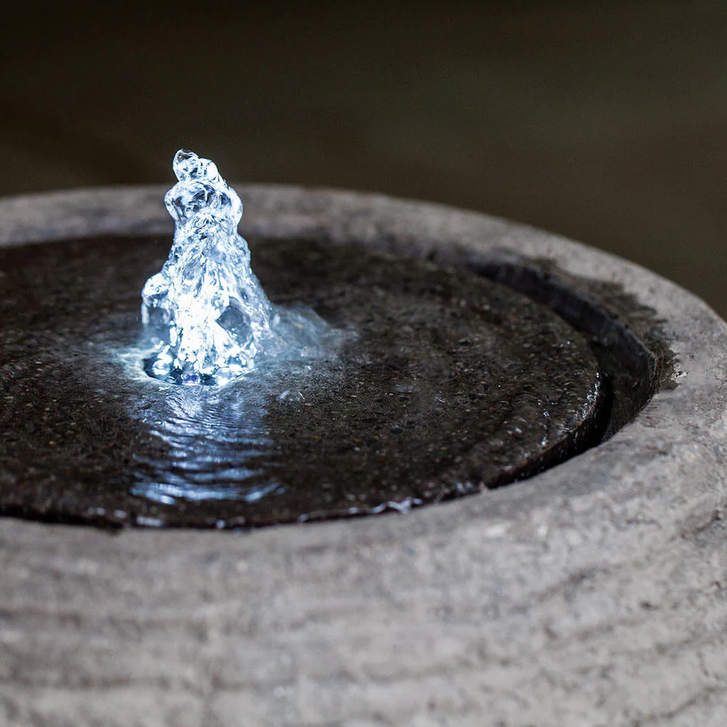 Esqueda Fountain || Stone Ledge - Image 3