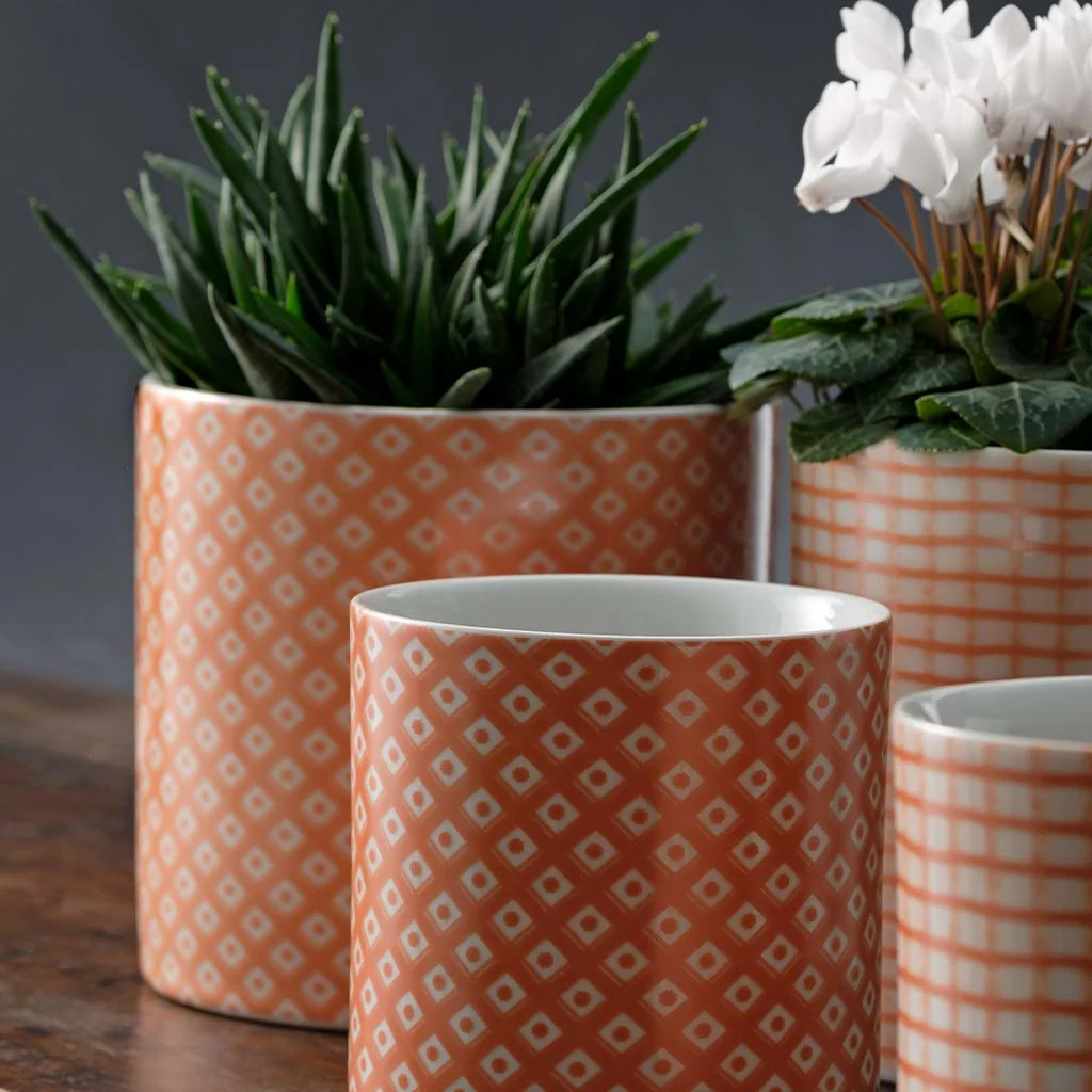 Parquet & Tattersall Planter, Cylinder || Peach & White - Image 2